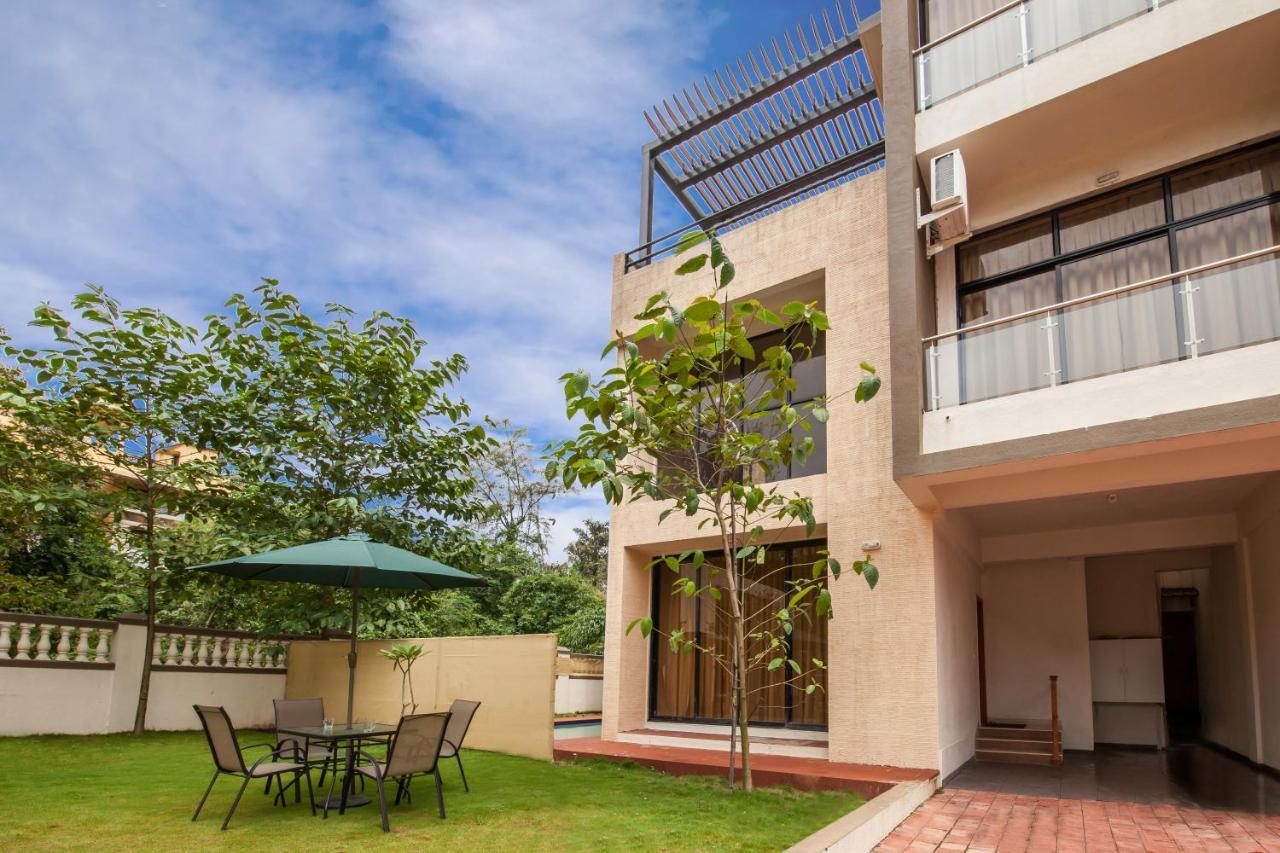 Stayvista'S Greenwoods Villa 10 - City-Center Villa With Private Pool, Terrace, Lift & Carrom Board Lonavala Ngoại thất bức ảnh